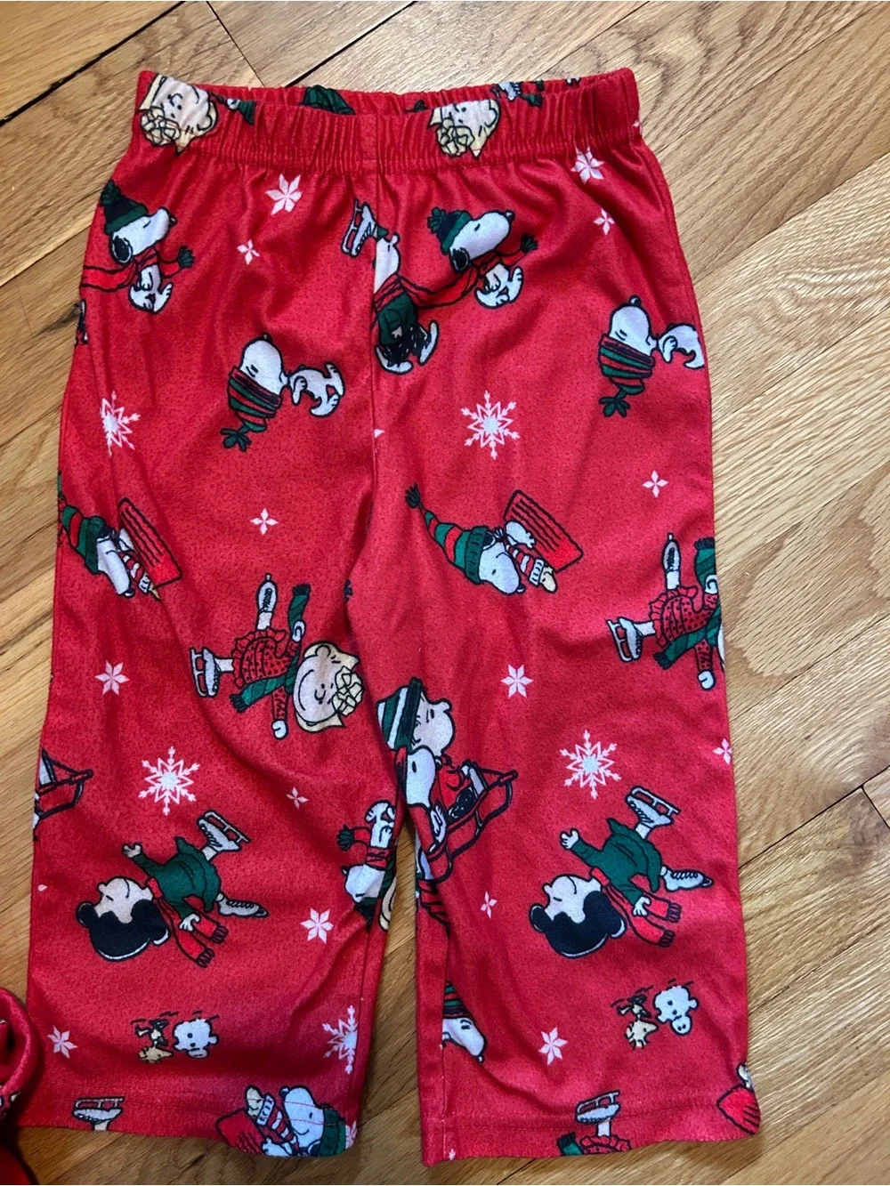 Peanuts Flannel Kids Red Holiday Pajama Set with Snoopy 2T
